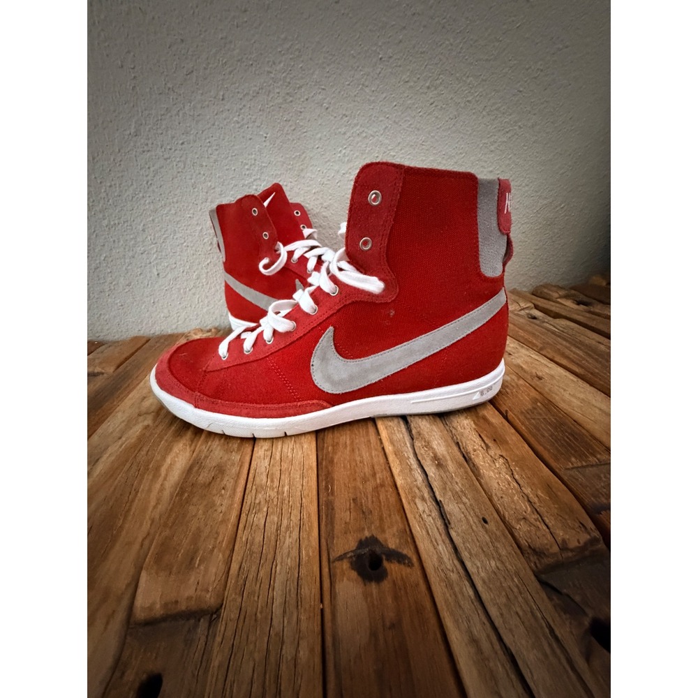 Nike Metro Plus High Size 9 Red Grey Canvas Suede Sneakers 318218-601